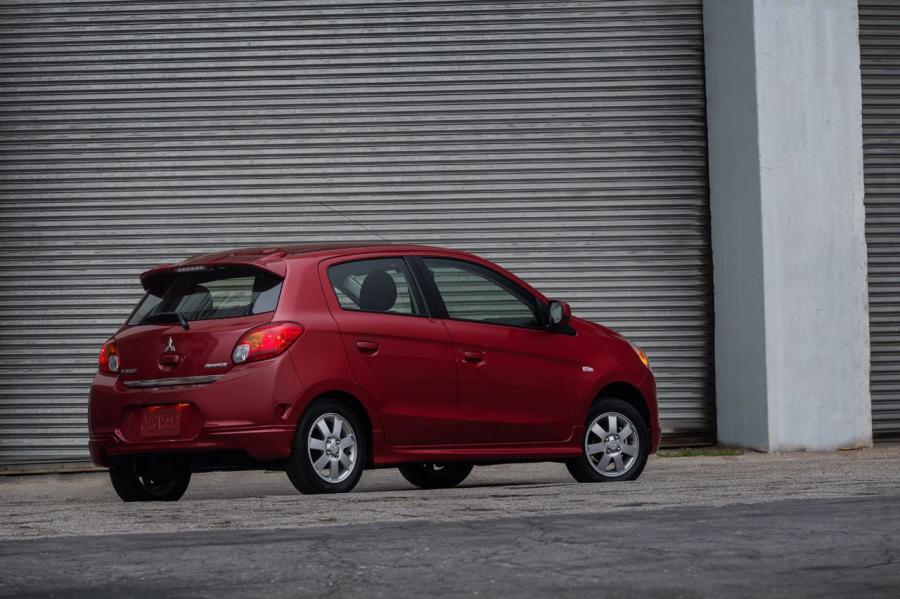  Mitsubishi Mirage ES 2014 года  (фото 8 из 25)